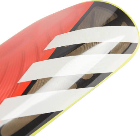 Ochraniacze piłkarskie na golenie piszczele nagolenniki adidas Tiro League IQ4039