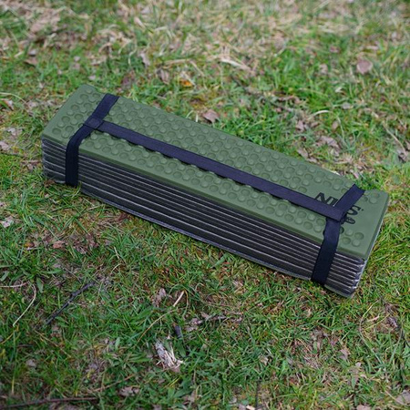 Karimata mata turystyczna składana Nils camp NC1768 zielona 188x60x2cm