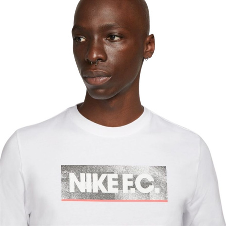 Koszulka treningowa męska Nike NK Fc Tee Seasonal Block biała DH7444 100