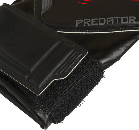 Rękawice bramkarskie dla dzieci adidas Predator Training Goalkeeper czarno-czerwone JM6826