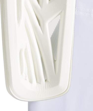 Ochraniacze piłkarskie na golenie piszczele nagolenniki adidas Tiro League białe IQ4040