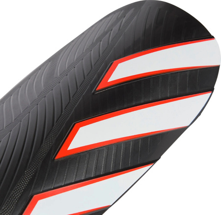 Ochraniacze piłkarskie adidas Tiro EU Club czarne KA7843