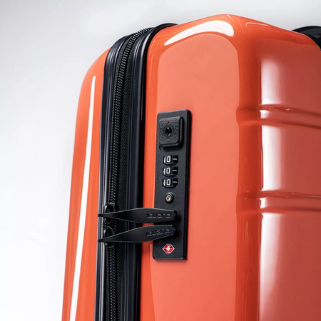 Walizka twarda turystyczna Iguana Murcia II 36l wymiary 55 x 39 x 20 cm