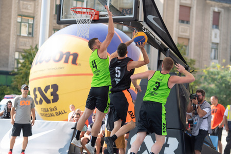 Piłka do koszykówki koszykowa Wilson Fiba 3x3 replica RBR żółto-niebieska WTB1033XB
