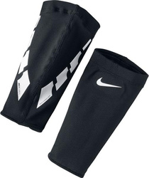 Rękawy do ochraniaczy piłkarskich Nike Guard Lock Elite SLV czarne SE0173 011