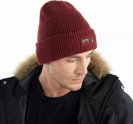 Czapka zimowa unisex z wiskozy Fitanu Utale czerwona