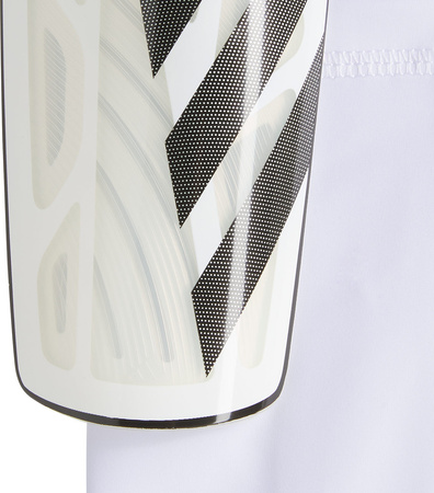 Ochraniacze piłkarskie na golenie piszczele nagolenniki adidas Tiro League białe IQ4040