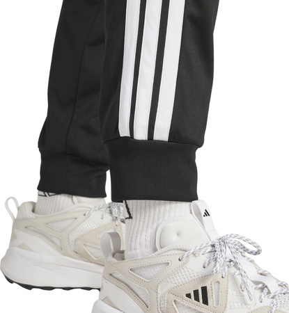 Spodnie męskie adidas 3-Stripes Tricot Regular Tapered czarne JI8809