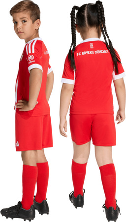 Zestaw dzięciecy komplet sportowy koszulka spodenki adidas FC Bayern 25/26 Home czerwony JN8510