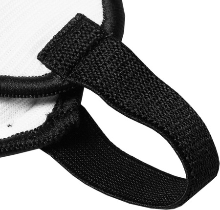 Ochraniacze piłkarskie na kostki adidas Ankle Guard OG białe 651879