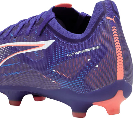 Buty piłkarskie Puma Ultra 5 Match FG/AG 107687 01