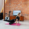 Mata do ćwiczeń fitness klubowa z otworami HMS Premium MFK02 120x60x2 cm różowo-czarna