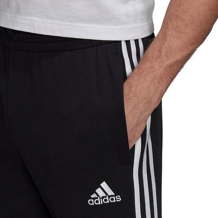 Spodnie męskie adidas Essentials Tapered Elasticcuff 3 Stripes Pant czarne GK8829