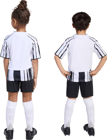 Zestaw dzięciecy komplet sportowy koszulka spodenki adidas Juventus 25/26 Home biało-czarny JN5220
