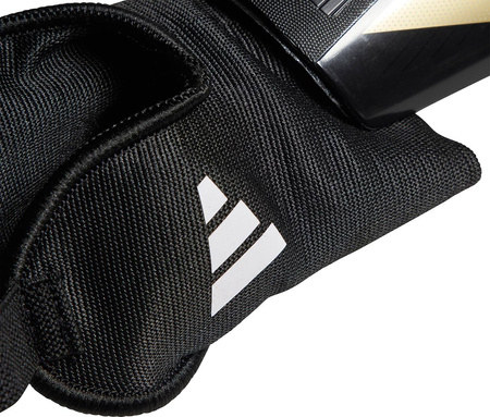 Ochraniacze piłkarskie na golenie piszczele nagolenniki adidas Tiro Match Club czarne IP3997