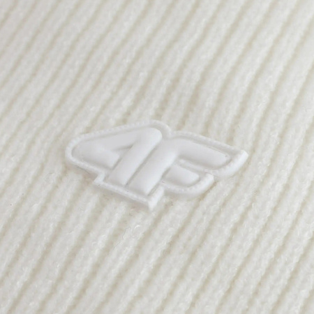 Czapka zimowa ciepła 4F U562 kremowa 4FWAW25ACAPU562 11S