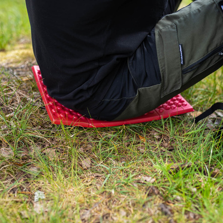 Karimata mata turystyczna do siedzenia Nils camp nc1718 czerwona 30x29x0,9cm