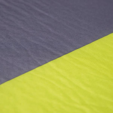 Mata samopompująca kempingowa turystyczna z poduszką Nils Camp NC4349 zielono-szara 193x58x3 cm