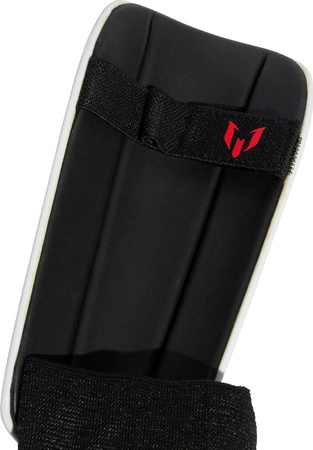 Ochraniacze piłkarskie na golenie piszczele nagolenniki dla dzieci adidas Messi Match srebrne JV5240