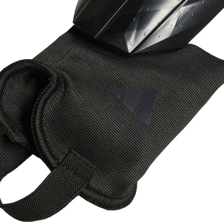 Ochraniacze piłkarskie na golenie piszczele nagolenniki Adidas Predator Training czarne HY4079