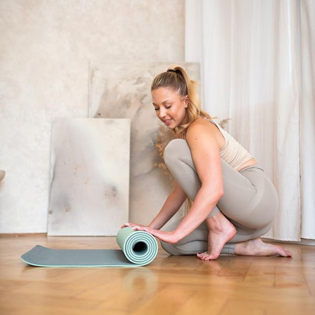 Mata do ćwiczeń jogi yogi fitness TPE HMS YM10 miętowa 182x61x0.8 cm