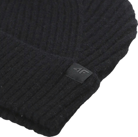 Czapka damska zimowa ciepła 4F F569 czarna 4FWAW25ACAPF569 20S