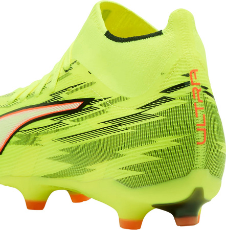 Buty piłkarskie Puma Ultra 6 Match FG/AG 108702 01