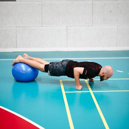 Piłka gimnastyczna fitness HMS yb01n 55cm niebieska