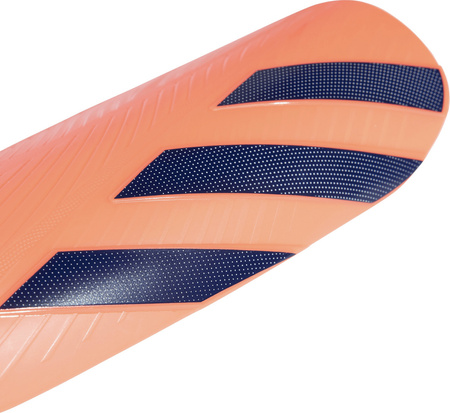 Ochraniacze piłkarskie na golenie piszczele nagolenniki Adidas Tiro Club KA0028