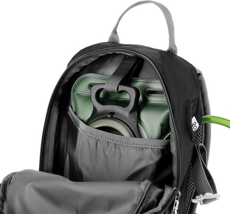 Plecak turystyczny trekkingowy górski czarny caver 18l Nils camp NC1950