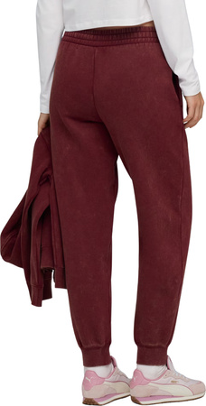 Spodnie damskie Puma ESS Elevated Comfort Wash Sweatpants bordowe 688104 96