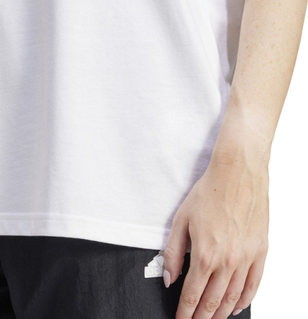 Koszulka damska adidas Flower Pack Badge of Sport biała IT1421